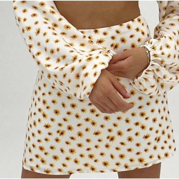 NWT WE WORE WHAT SLIO SKIRT SZ S - Picture 1 of 3